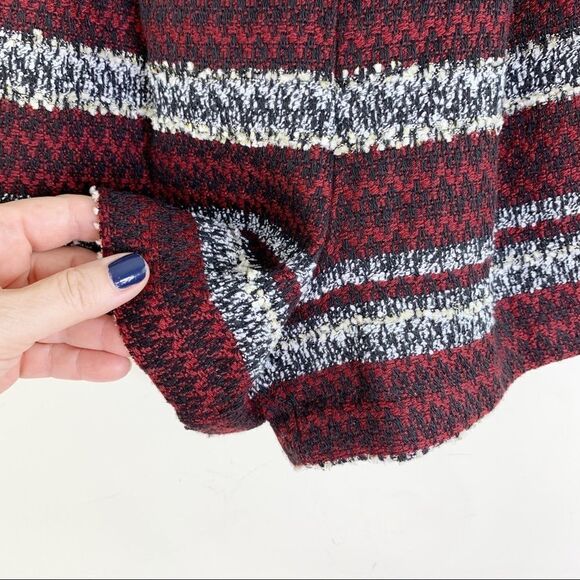 BCBGeneration Red/White/Black Stripe Boucle Shorts‎ - Picture 3 of 10